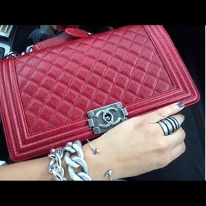 💯 Authentic Chanel Le Boy old medium bag